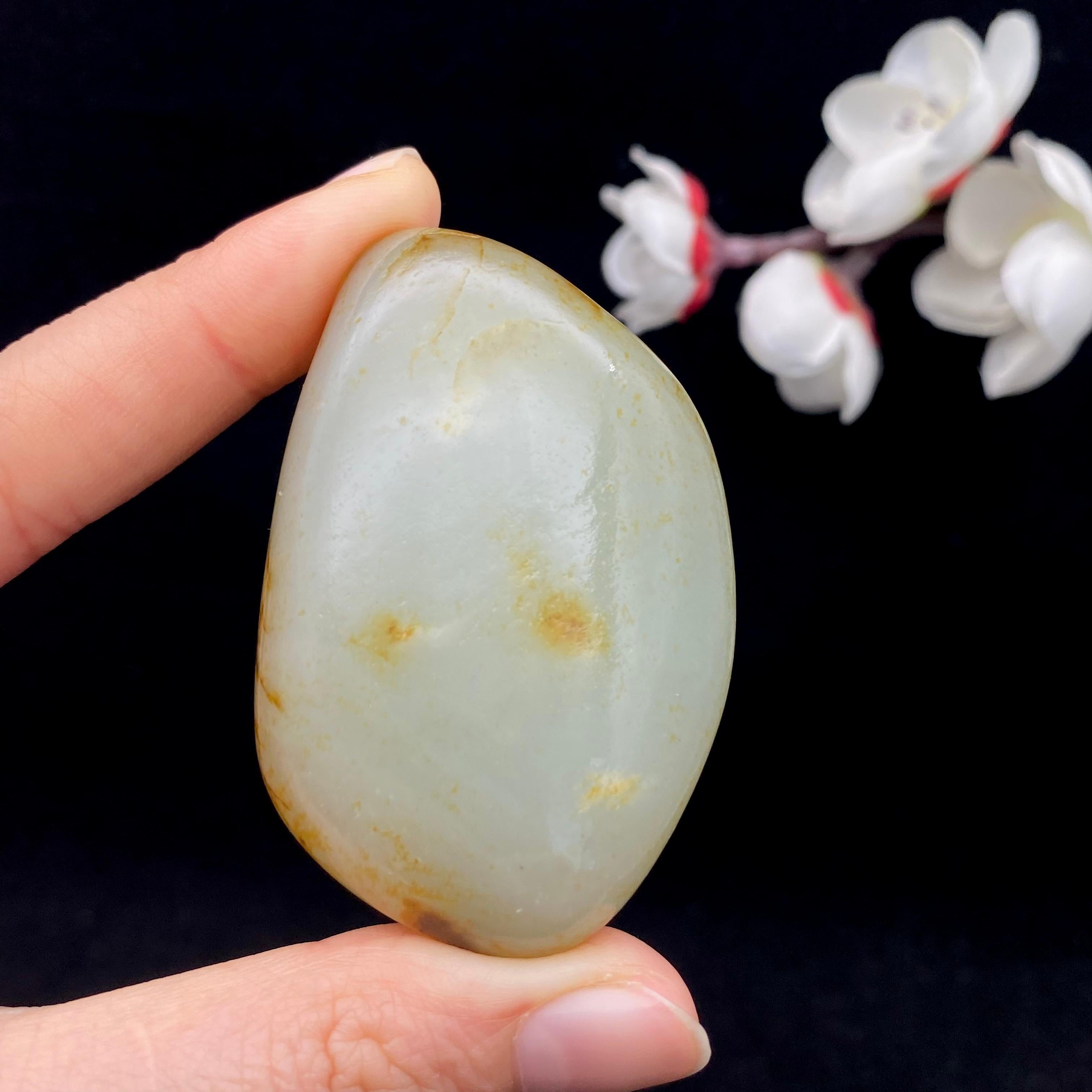 和田玉洒金皮籽料手把件（73.9g）