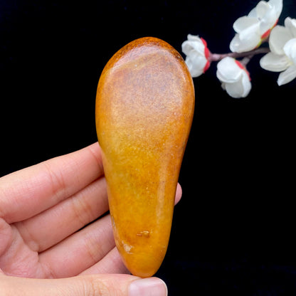 和田玉红沁皮籽料原石（186g）