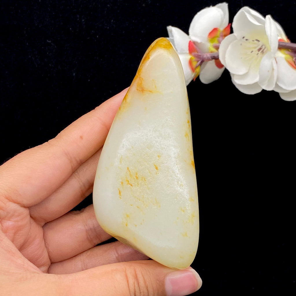 和田玉洒金皮籽料手把件（201.2g）