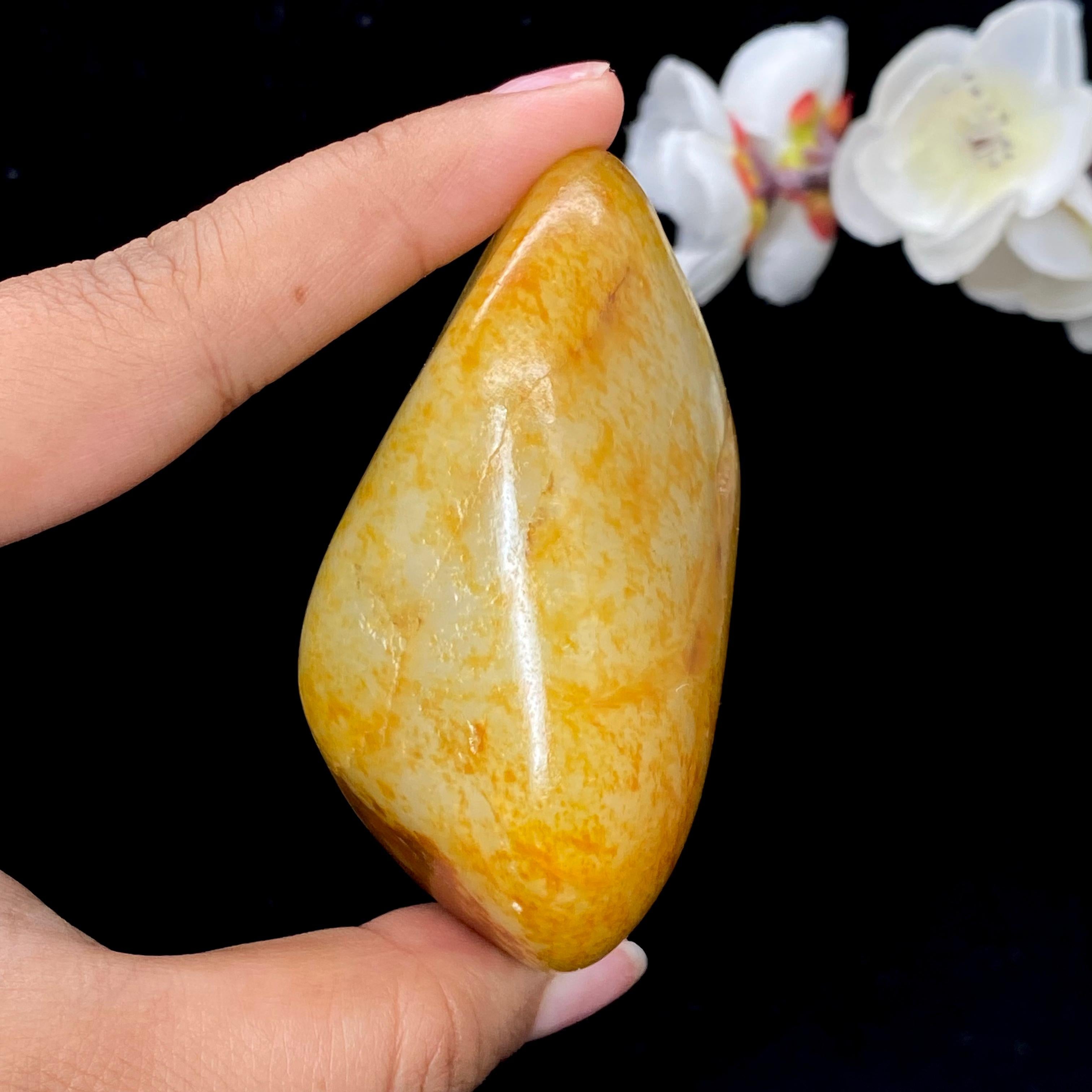 和田玉洒红皮籽料（178.2g）