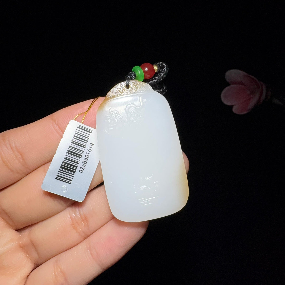 和田玉糖白水滴平安无事牌（35.7g）