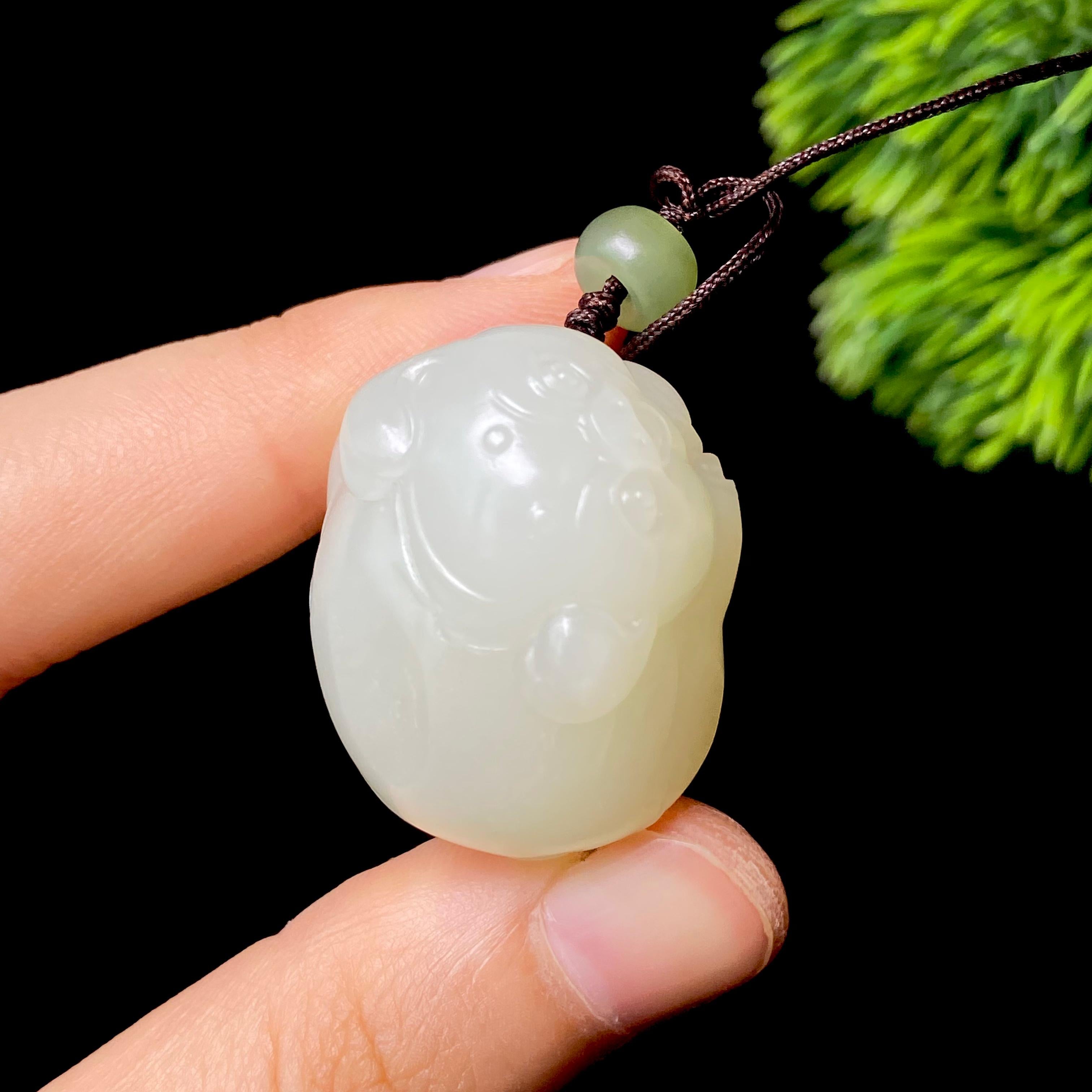 和田玉籽料小猪挂件（25.1g）