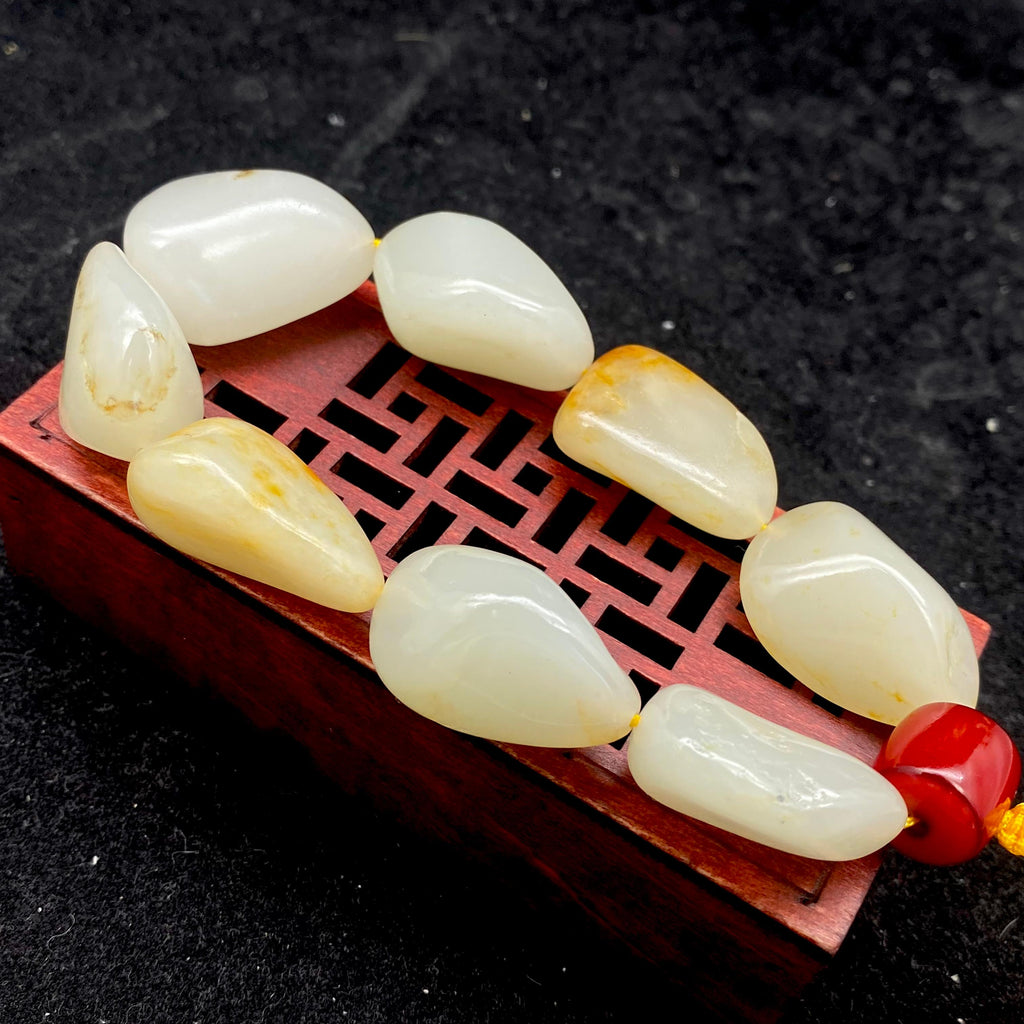 和田玉洒金皮【精品手串】（77.6g）