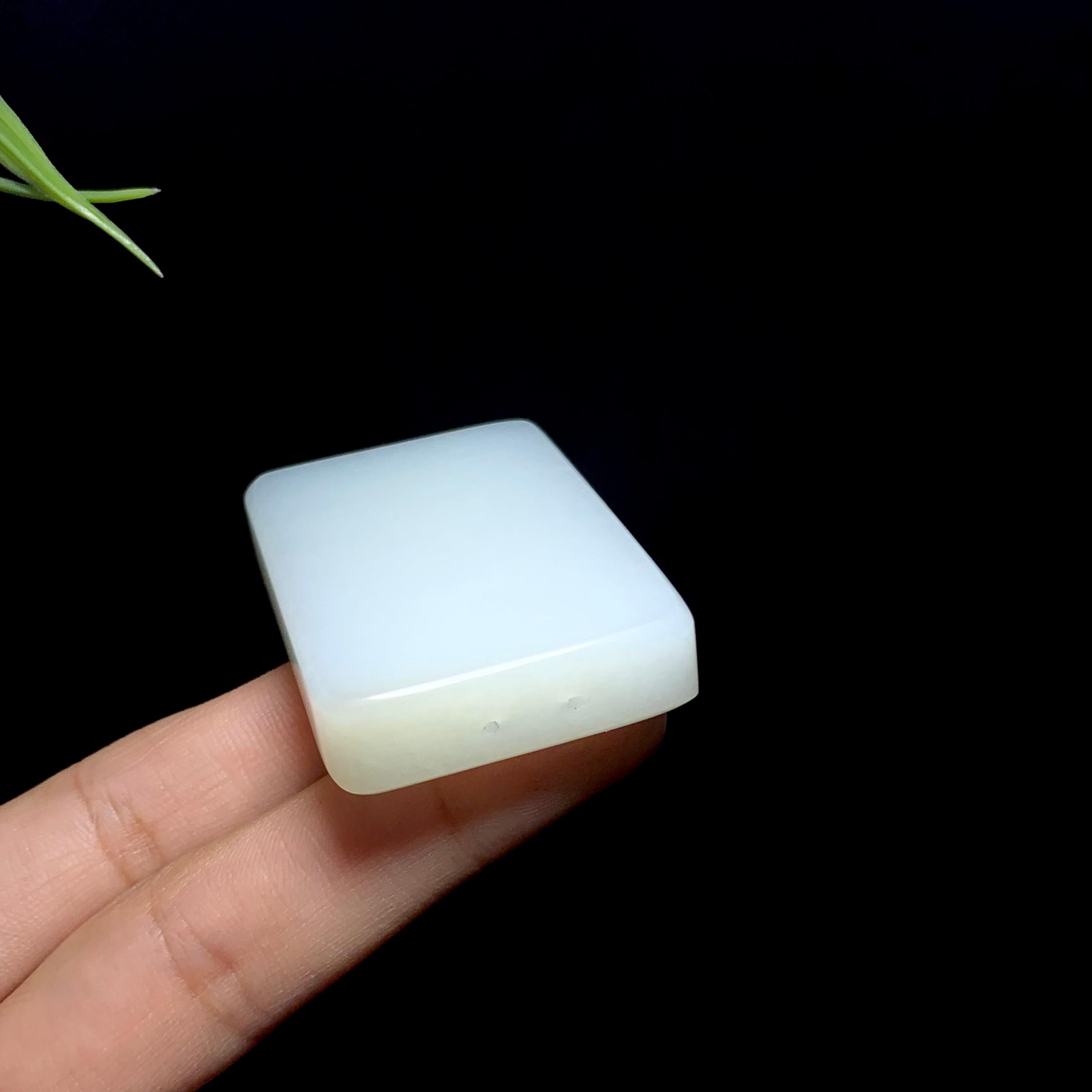 和田玉糖白玉无事牌（48.0g）