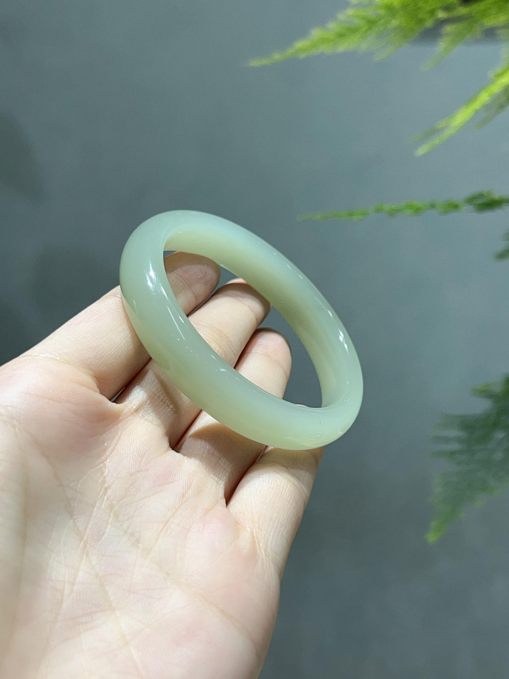 和田玉高冰晴水手镯（37.6g）