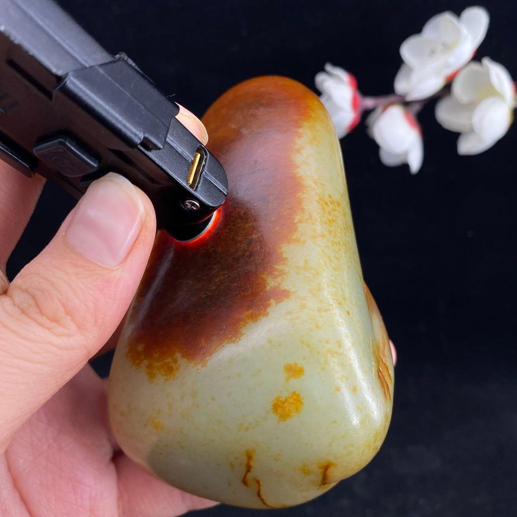 和田玉聚红皮籽料原石（352.7g）