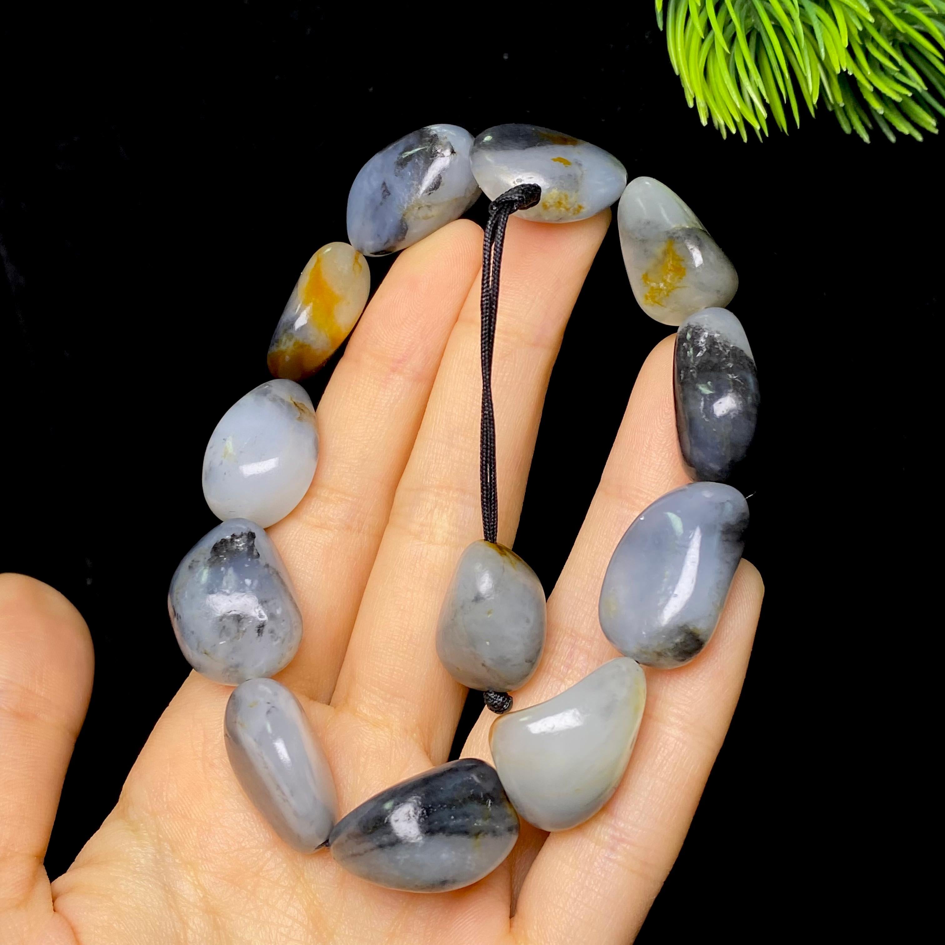 和田玉洒金皮籽料手串（63.5g）