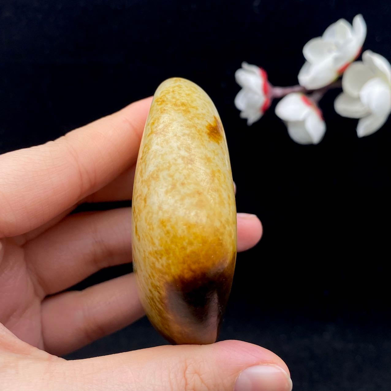 和田玉秋梨皮籽料（121.2g）