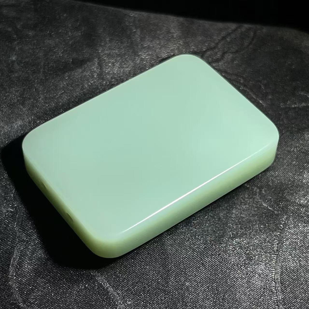 和田玉碧玉粉青佛公牌（45.5g）