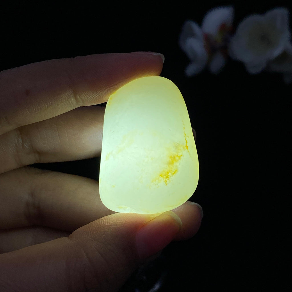 和田玉白玉带黄皮籽料（23.8g）
