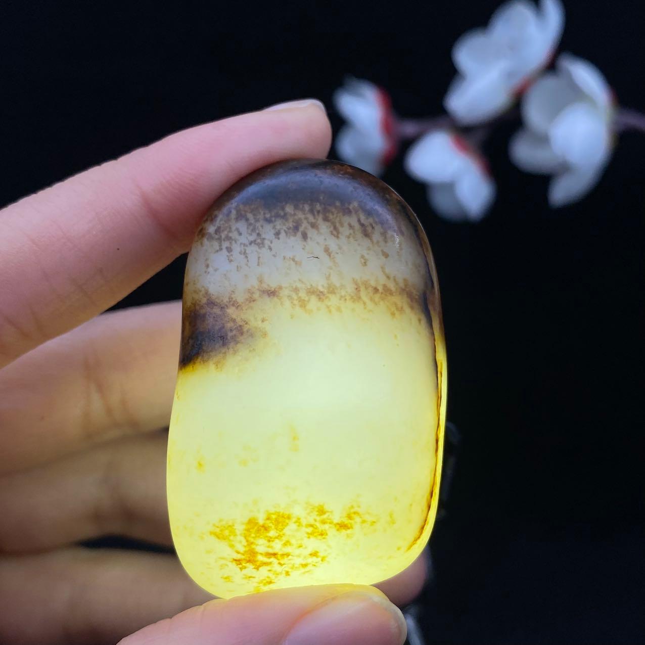 和田玉秋梨皮籽料（50.6g）