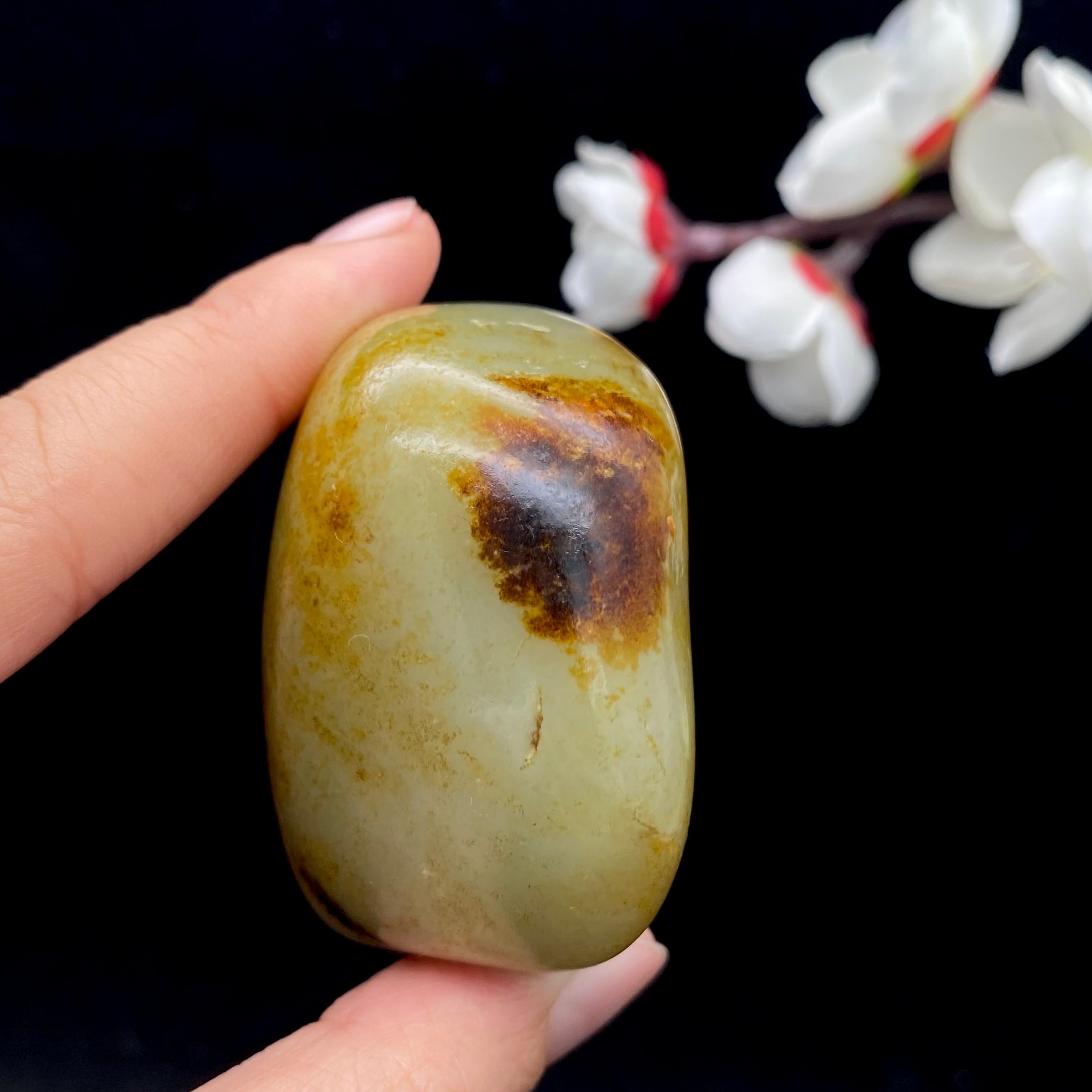 和田玉洒金皮籽料原石（127.2g）