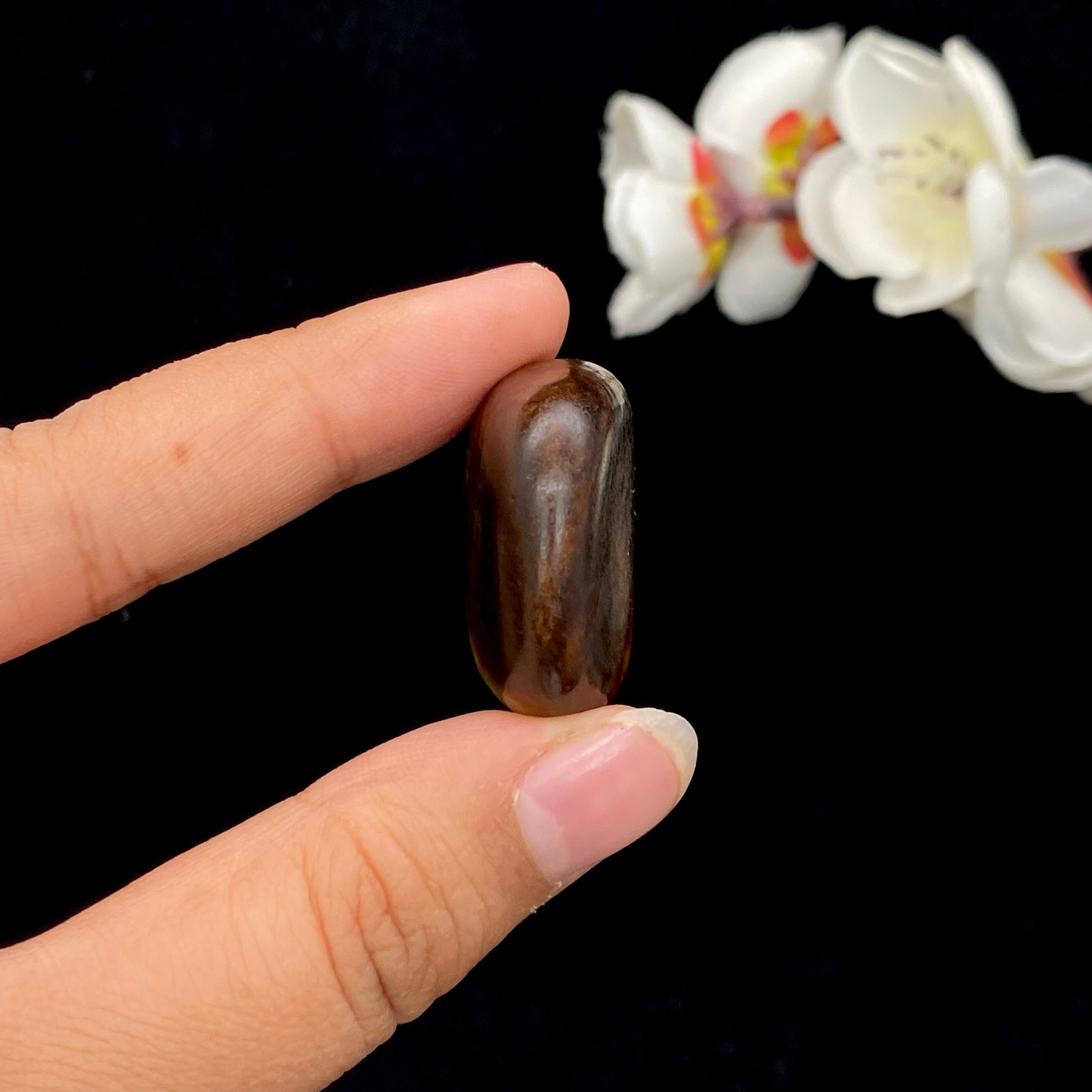 和田玉聚红皮籽料挂件（18.5g）