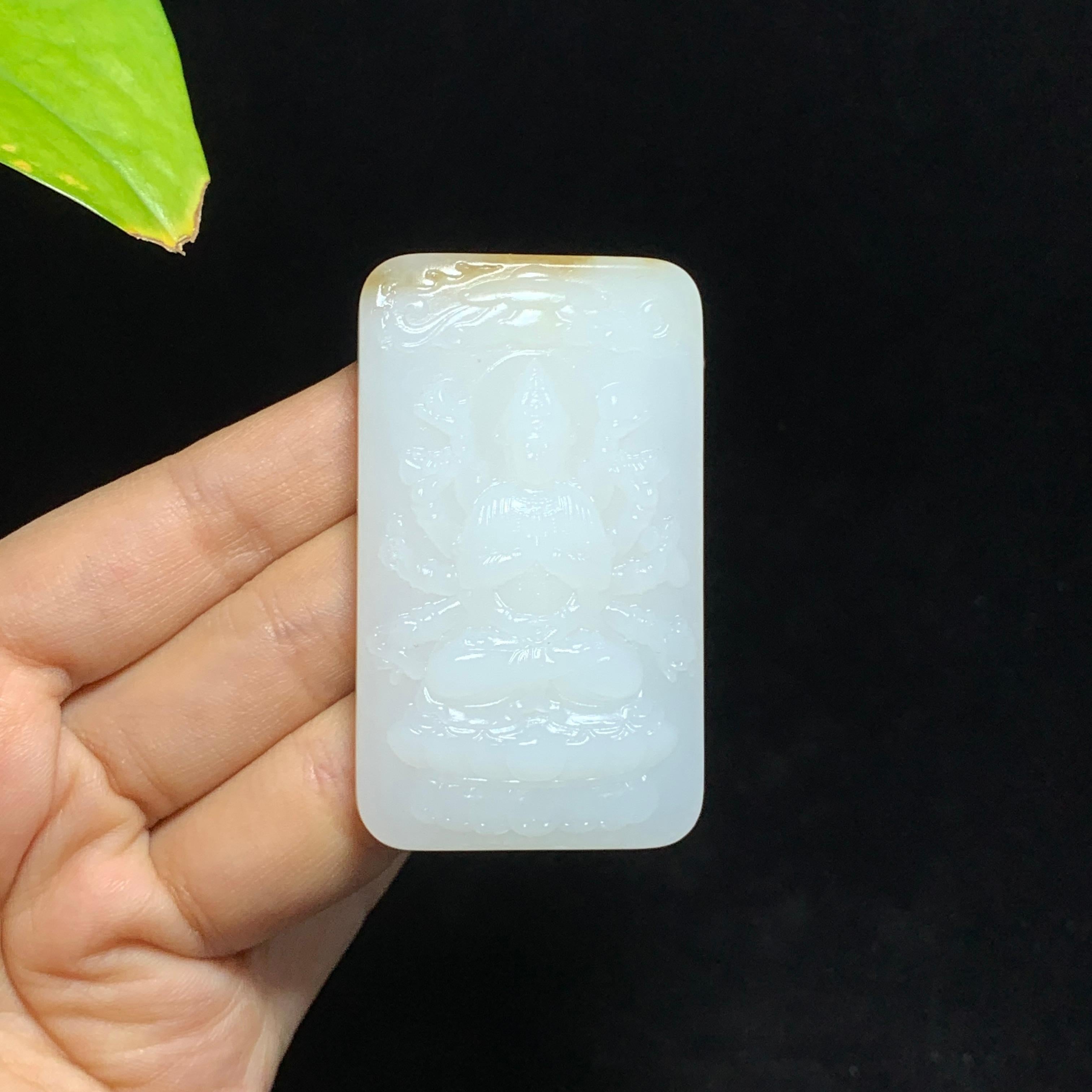 和田糖白玉千手观音挂件（53.7g）