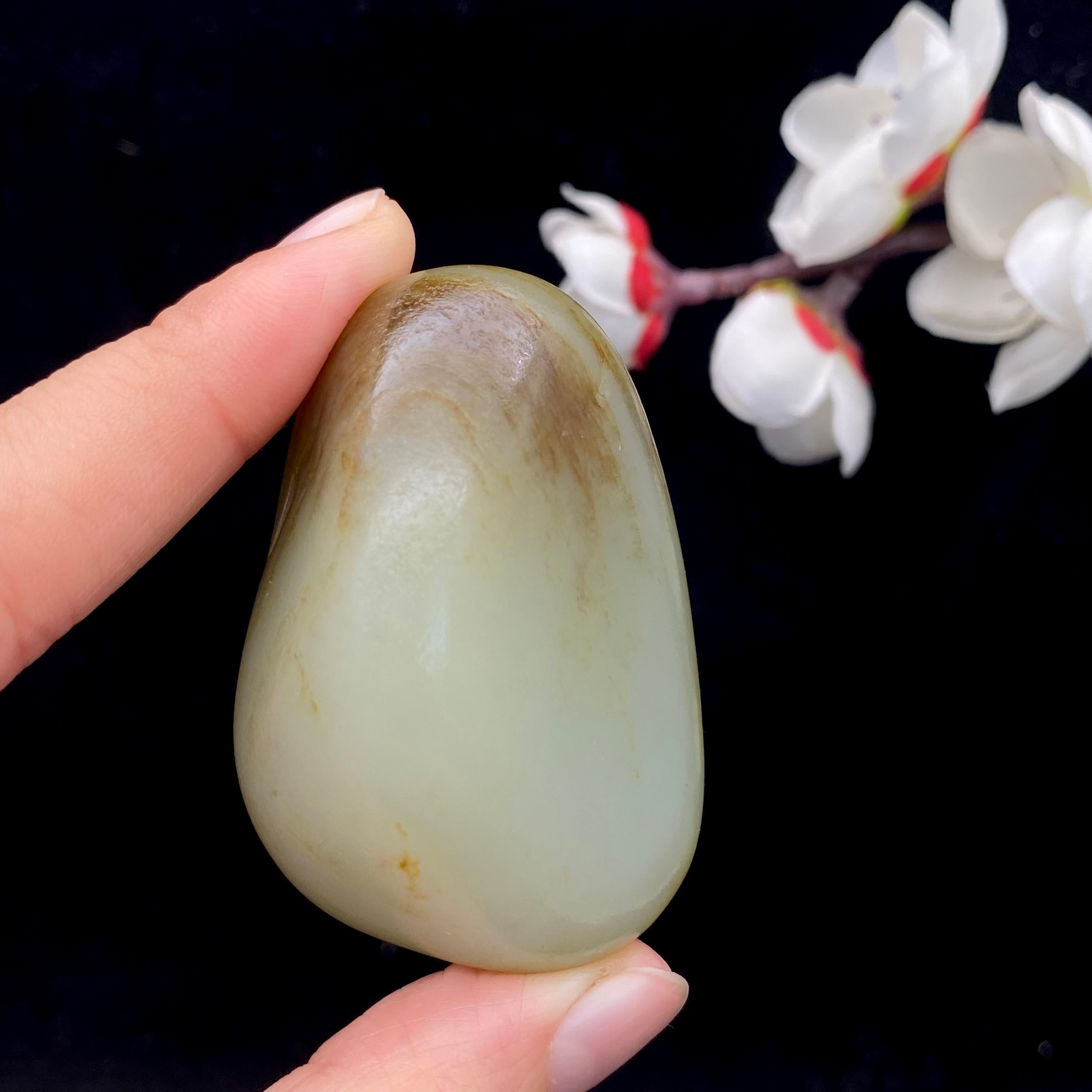 和田玉秋梨皮籽料原石（80g）