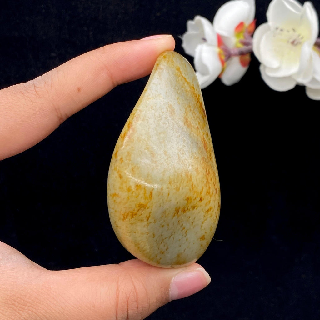 和田玉洒红皮青花底籽料手把件（133.1g）