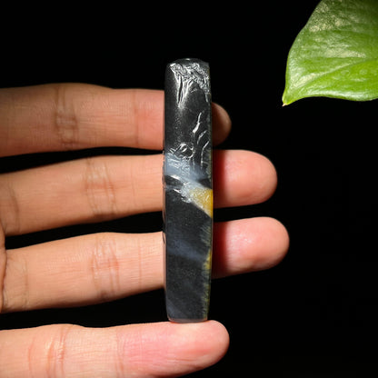 和田玉籽料黄沁皮青花山水牌（41.6g）