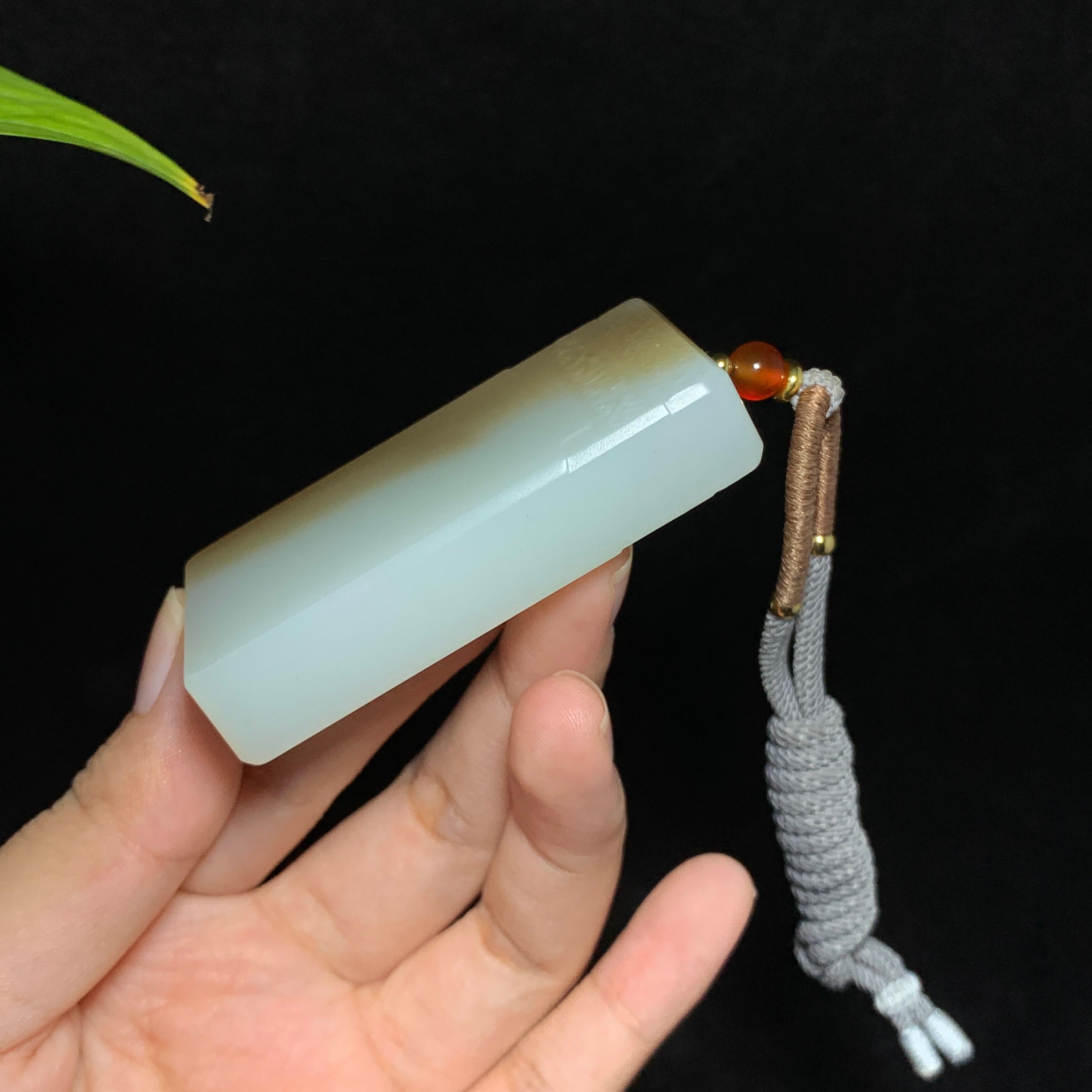 和田山料糖白玉无事牌（73.6g）