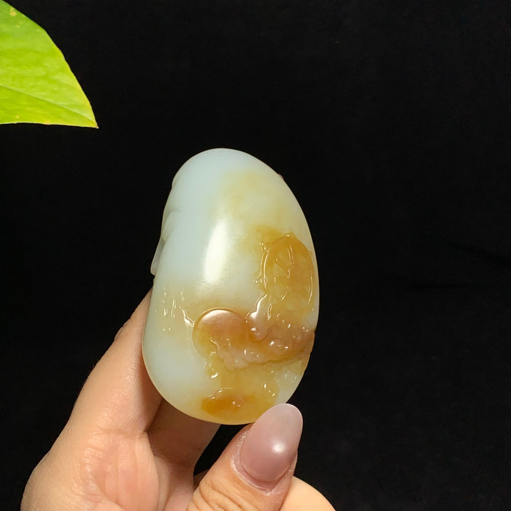 和田山料糖白玉一念之间手把件（108.2g）