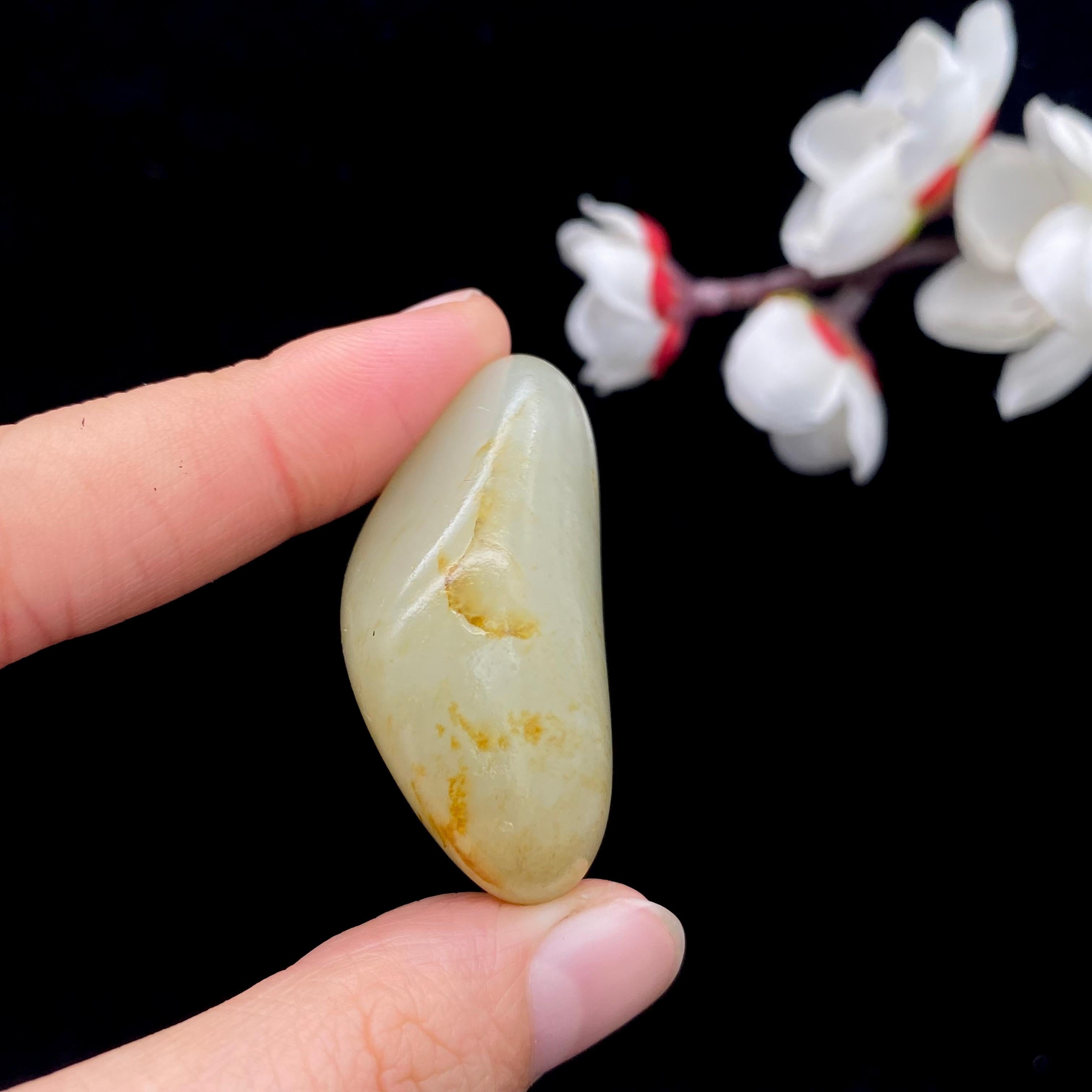 和田玉洒金皮籽料挂件（28.4g）