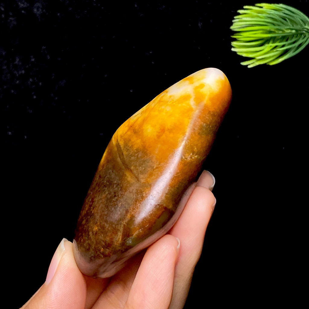 和田玉红皮籽料（110.8g）