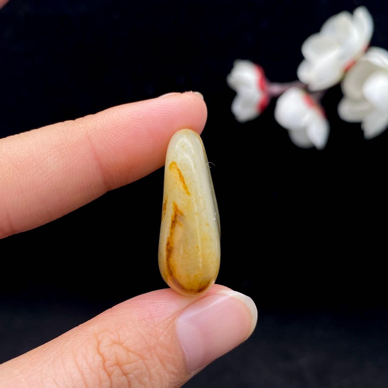 【超值推荐】和田玉洒金皮籽料吊坠籽（11.4g）