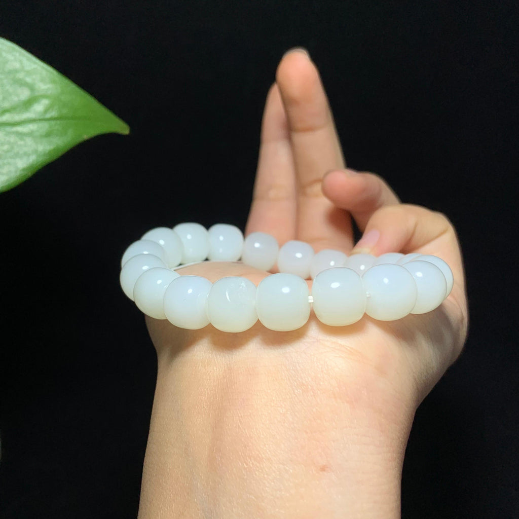 收藏级和田山料羊脂白玉老型珠手串（42.0g）