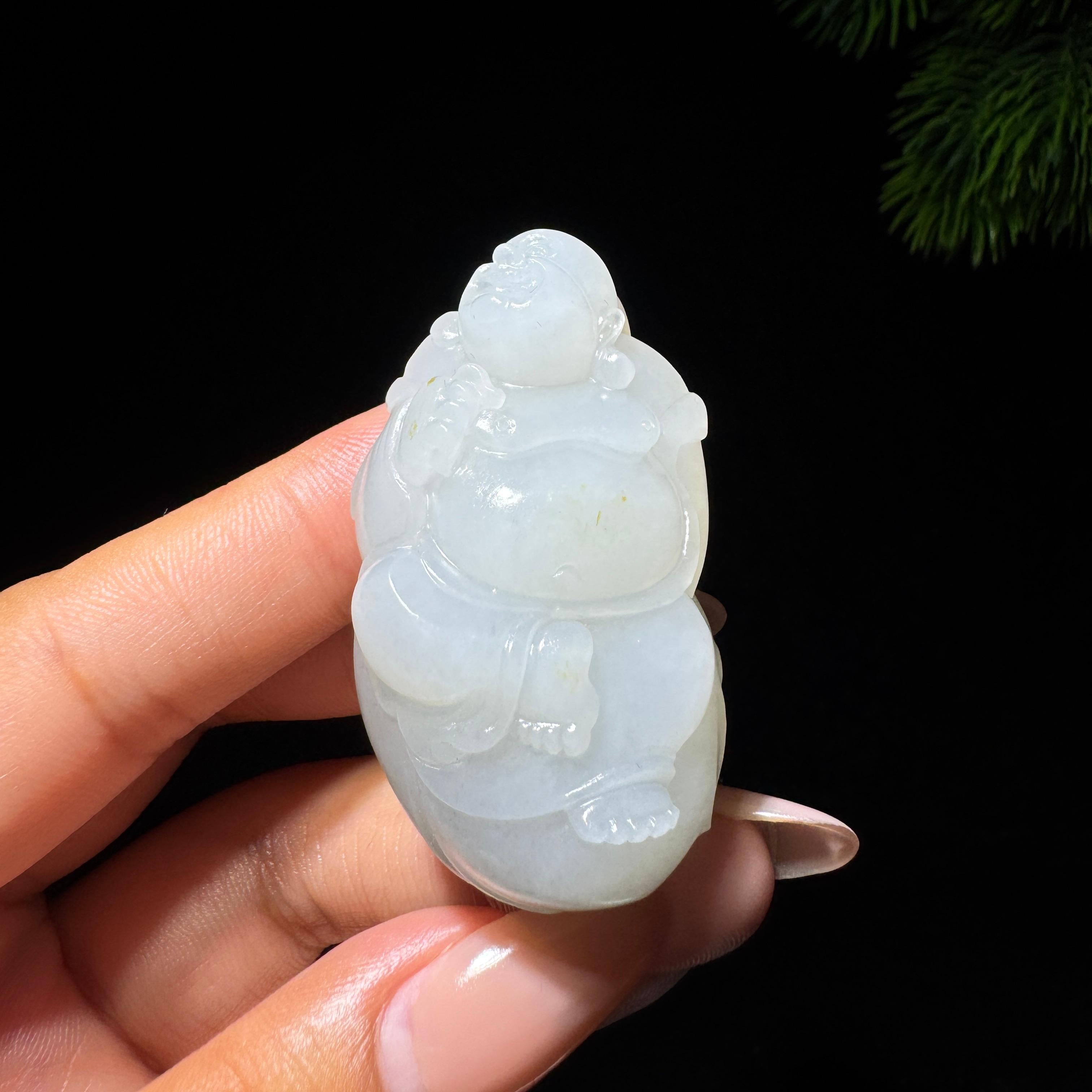 和田玉籽料青花佛公（42.5g）