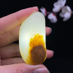 和田玉聚黄皮青花底籽料（36.6g）