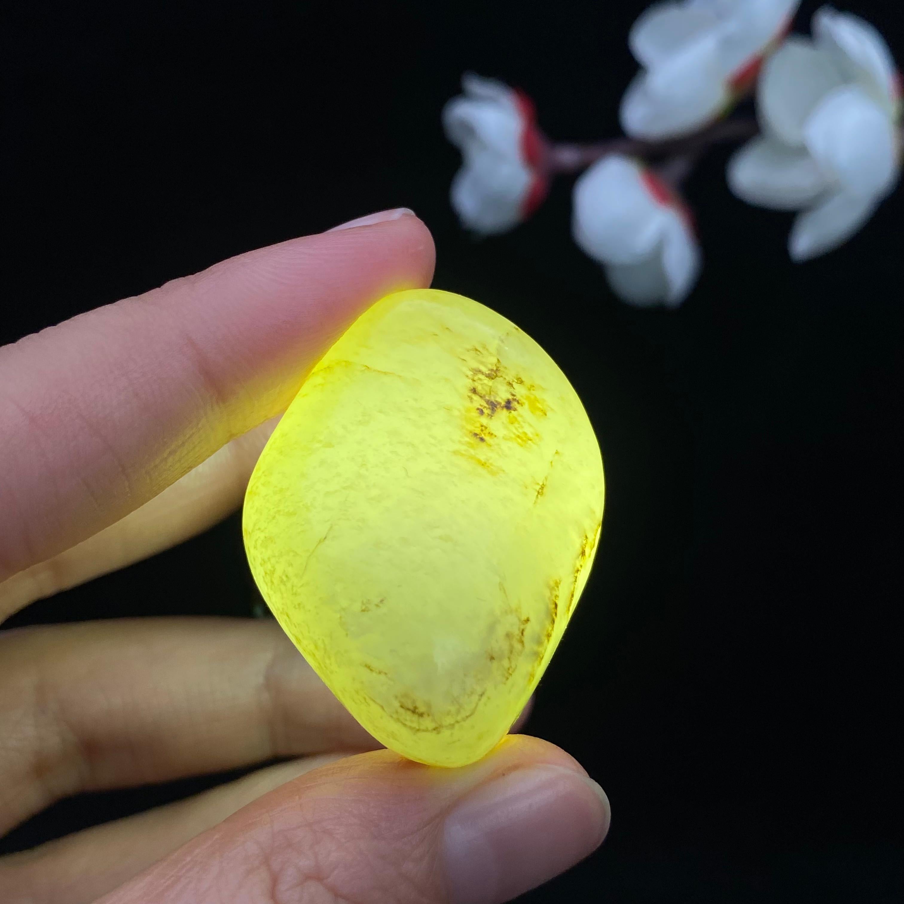 和田玉青白玉籽料挂件（28.6g） – 厚德载玉