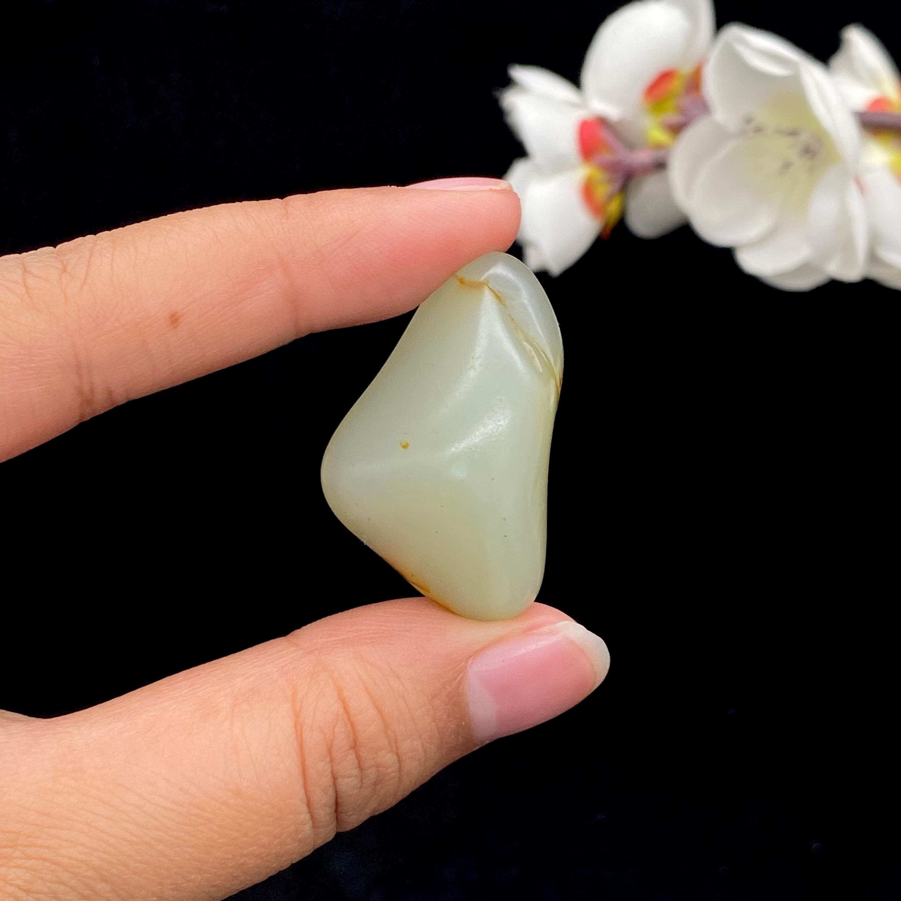 【超值推荐】和田玉洒金皮籽料（15.6g）