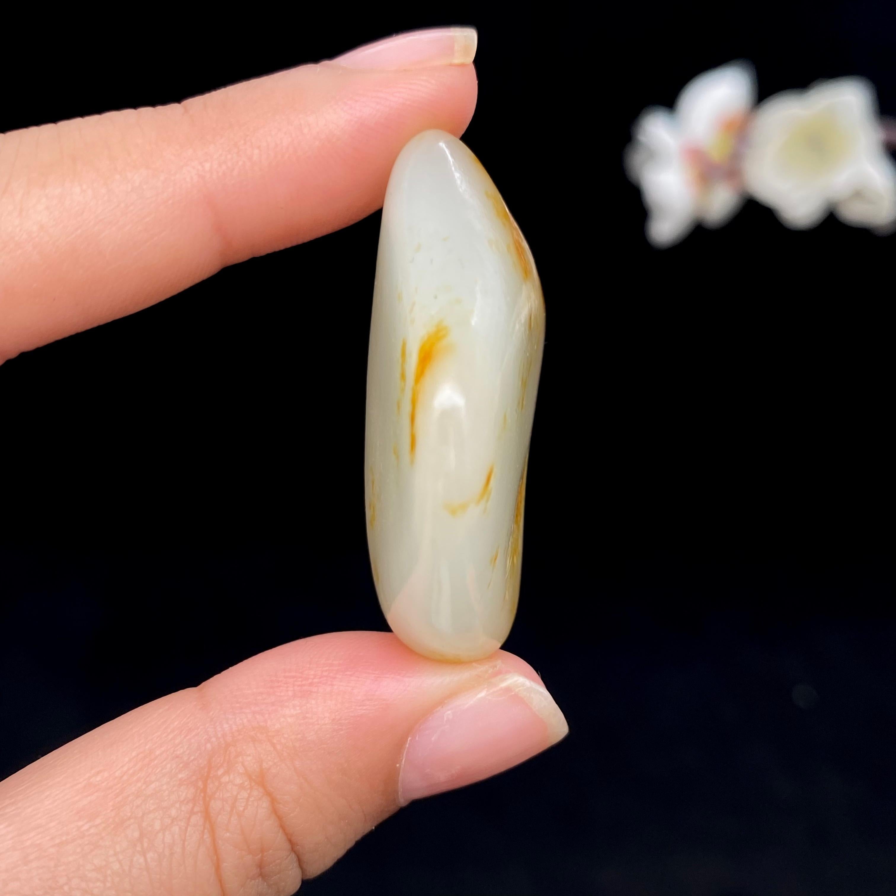 和田玉洒金皮籽料挂件（20.9g）