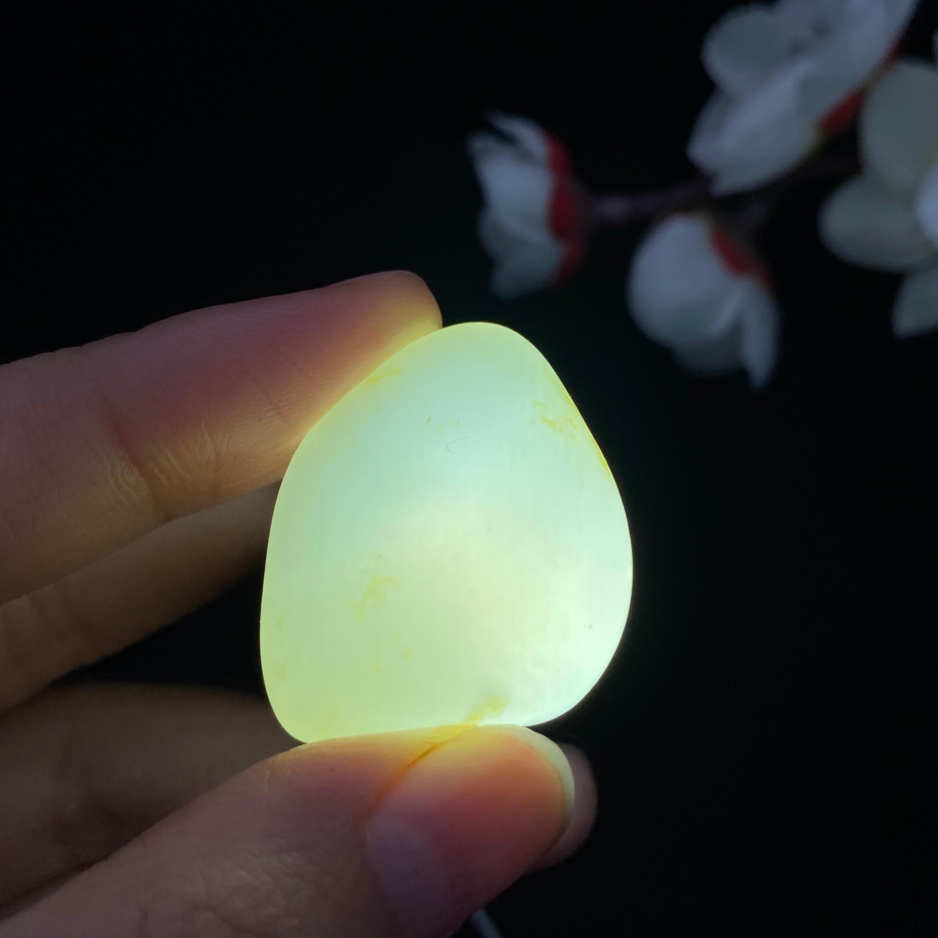 和田玉-白玉籽料吊坠籽（12.1g）