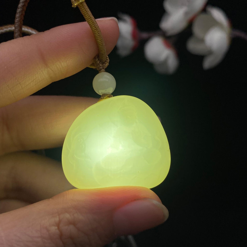 和田玉白玉 米达料【坐莲观音】挂件（12.3g）