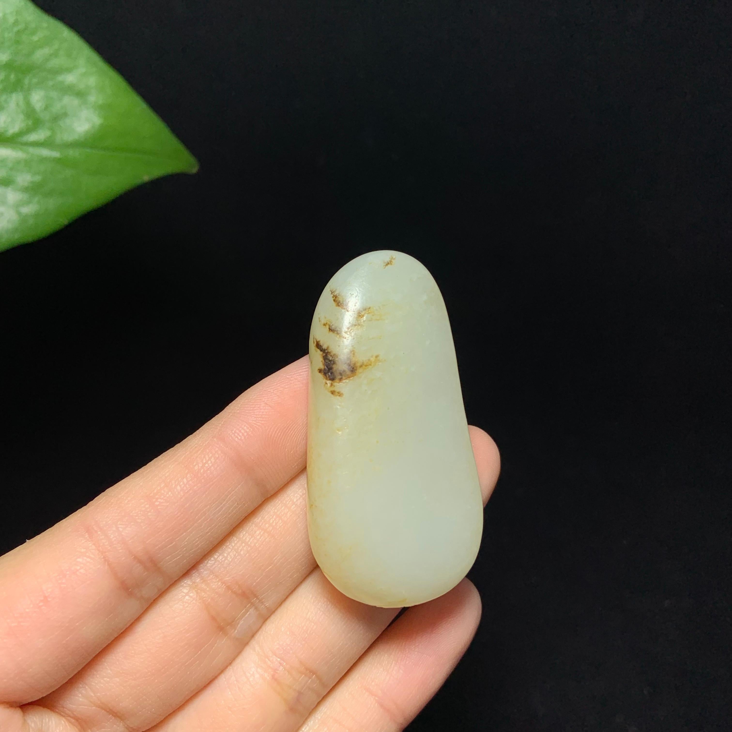 收藏级和田籽料秋梨皮白玉弥勒佛挂件（27.3g）