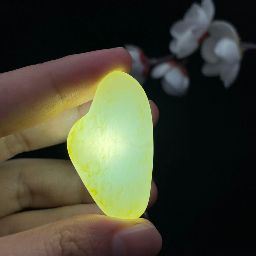 和田玉洒金皮籽料（15.4g）