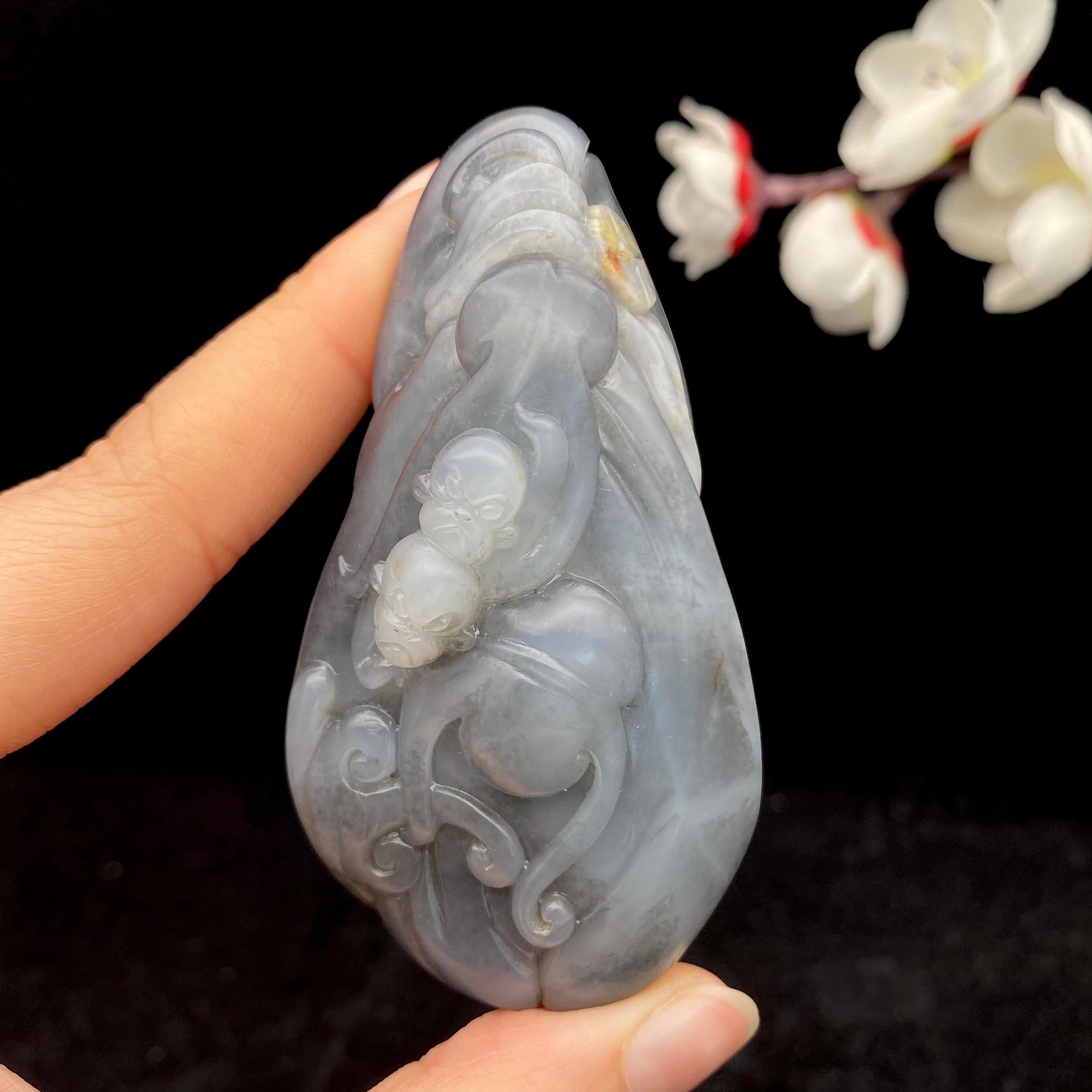 和田玉青花籽料【灵猴献瑞】手把件（74.7g） – 厚德载玉