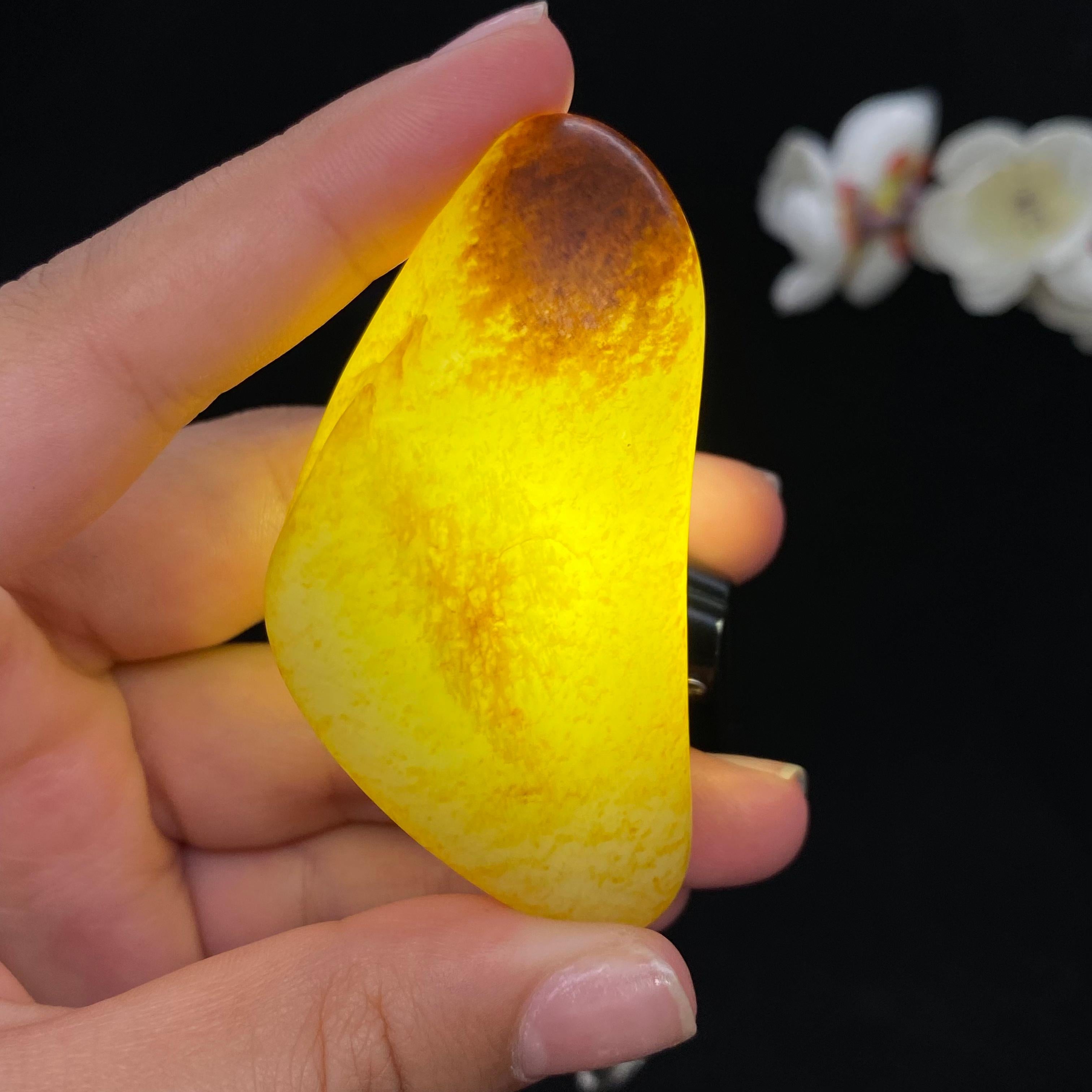 和田玉聚黄皮籽料（50.3g）