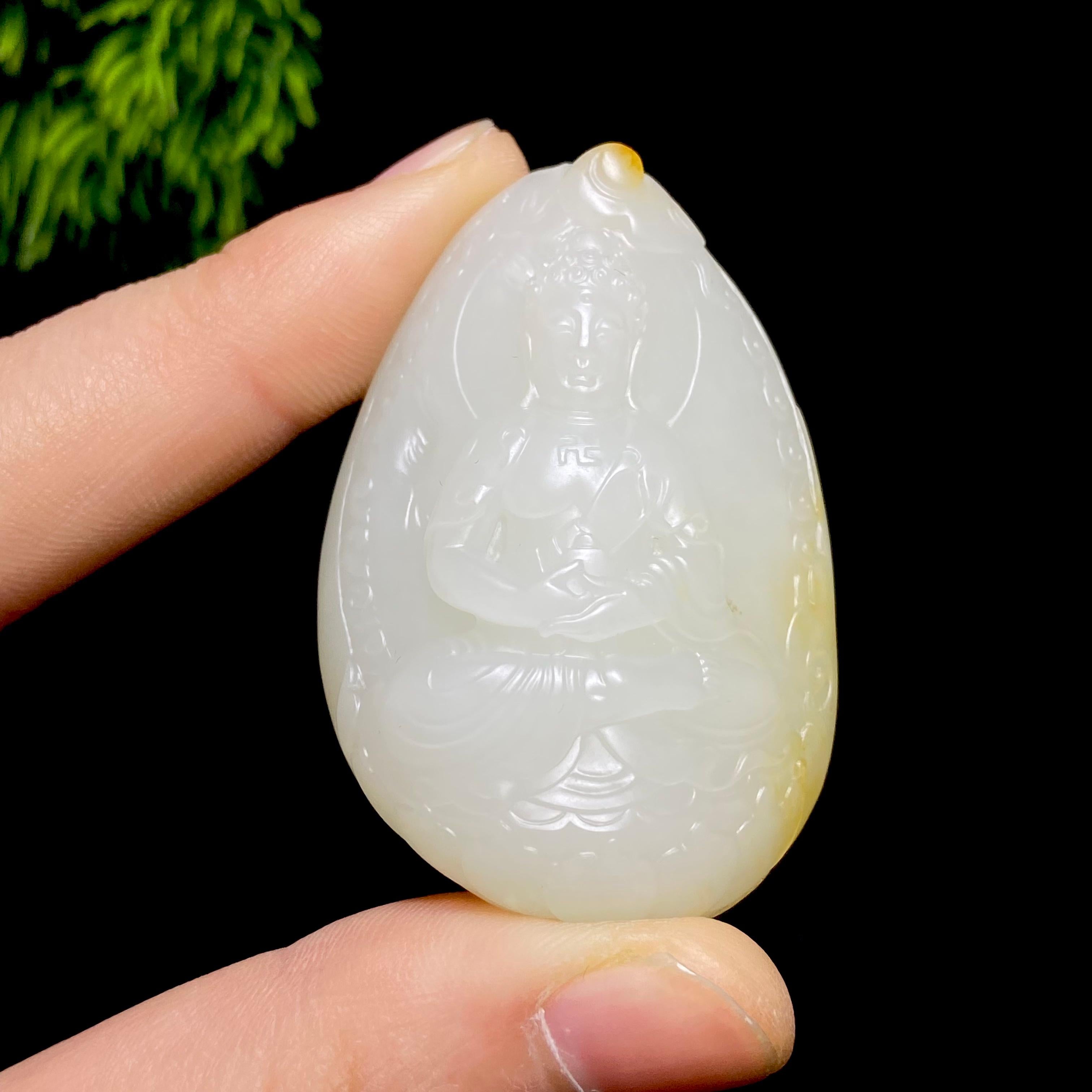 和田玉籽料观音（52.1g）