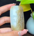 新疆和田玉且末糖羊脂玉上山虎（69.5g）