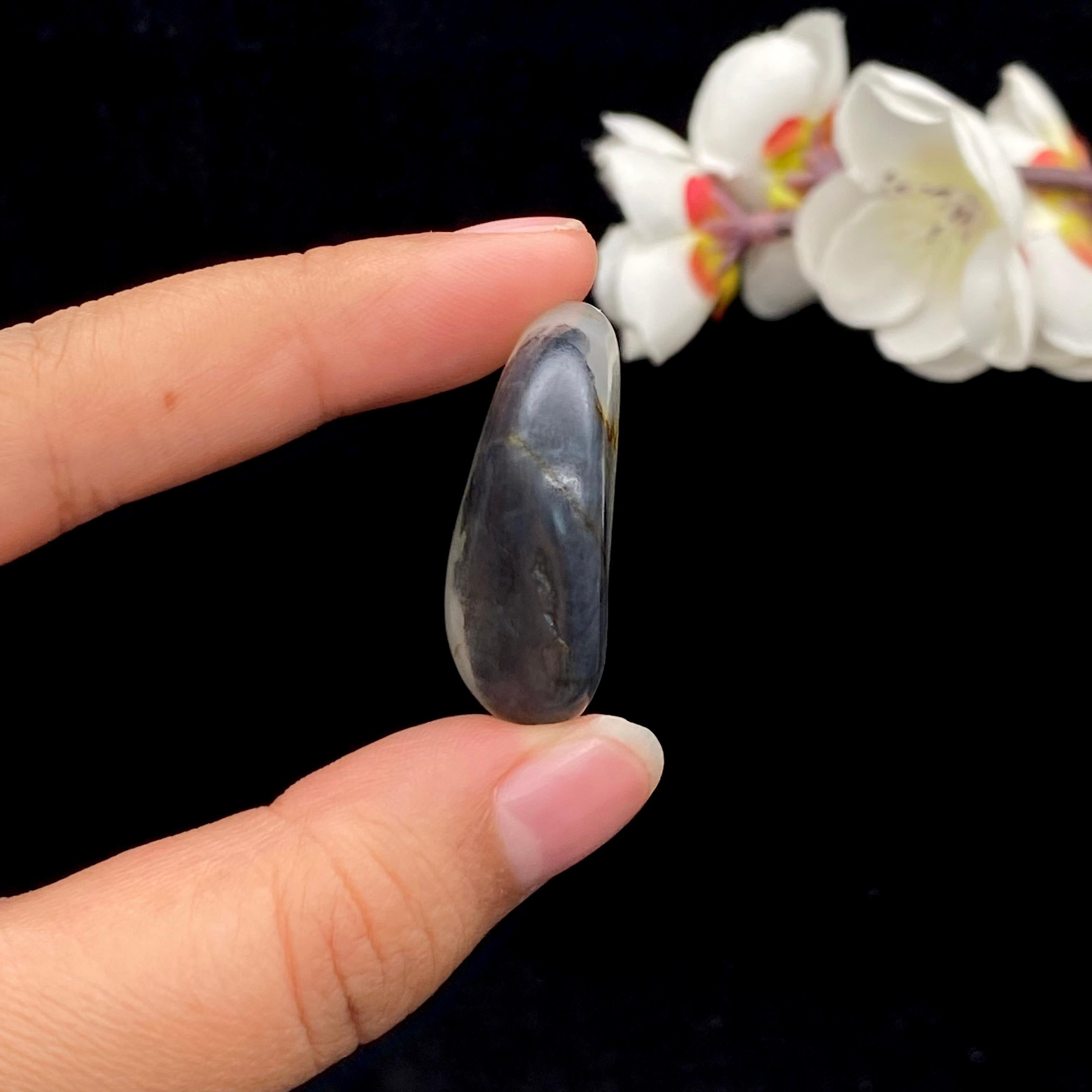 和田玉青花带洒金皮籽料吊坠籽（13.2g）