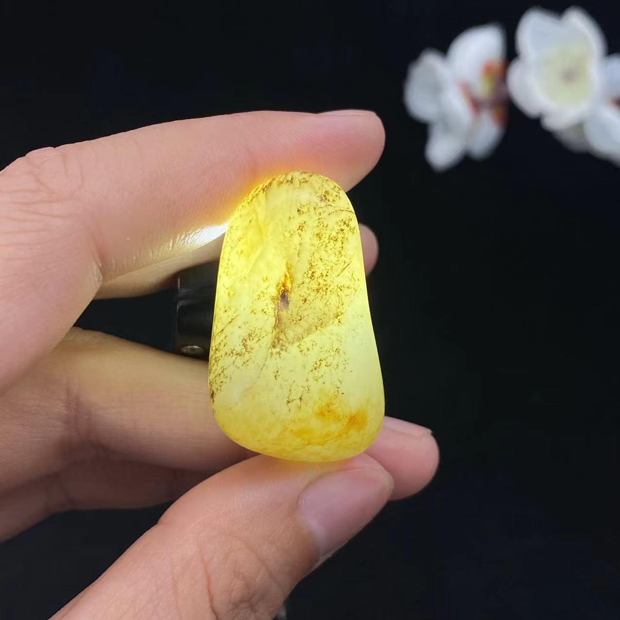 和田玉秋梨皮籽料吊坠籽（14.4g）