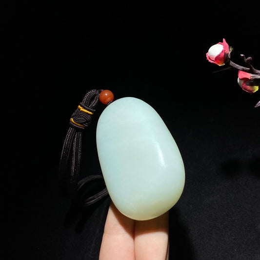 新疆且末糖白花开富贵手把件（46.3g）