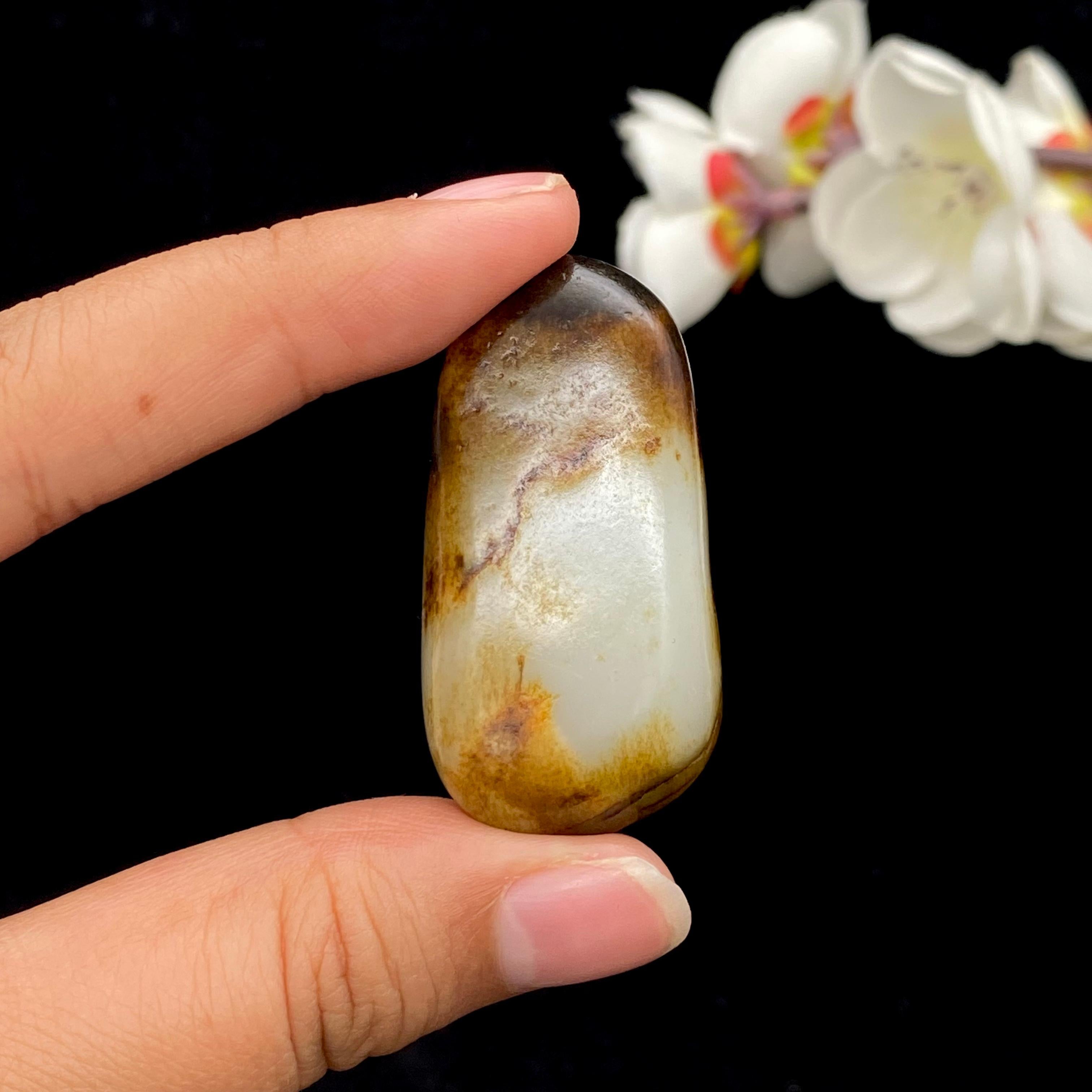 和田玉聚黑皮籽料挂件（27.8g）