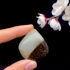 和田玉聚红皮籽料挂件（37.7g）
