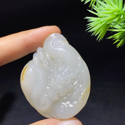 和田玉籽料龙行天下挂件（34.3g）