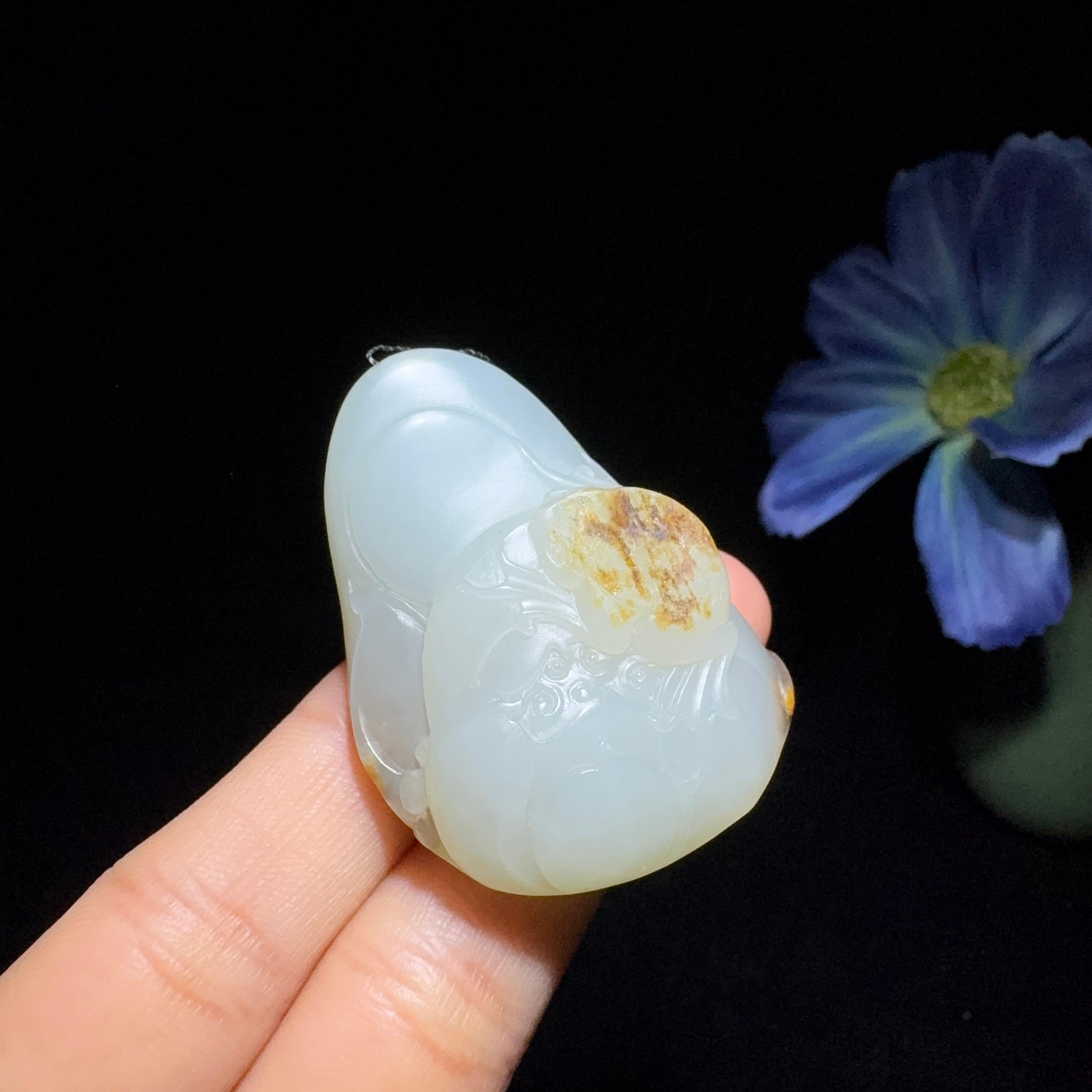 和田玉籽料花开富贵（33.8g）