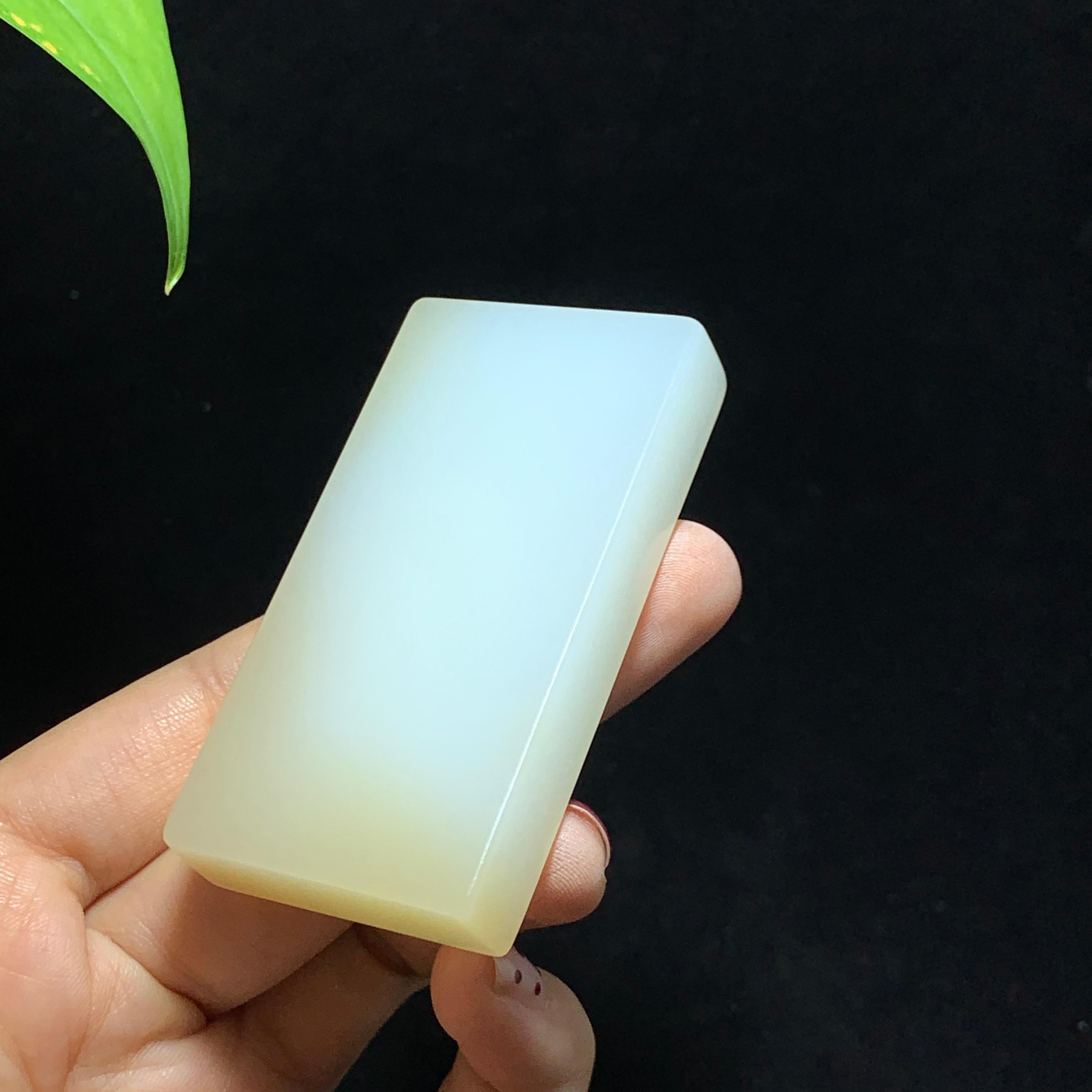 和田山料糖白玉无事牌（81.3g）