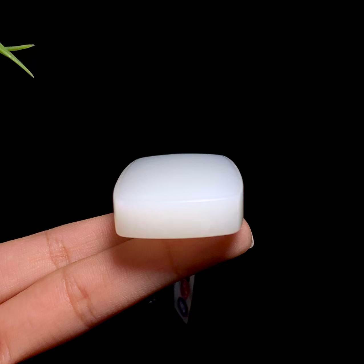 和田山料白玉无事牌（55.4g）