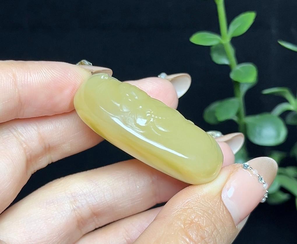 和田玉糖白羊脂玉佛公（32.2g）